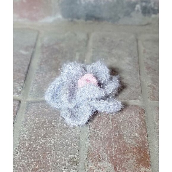 Gray and Pink Flower Scrubby - Picture 4 of 7